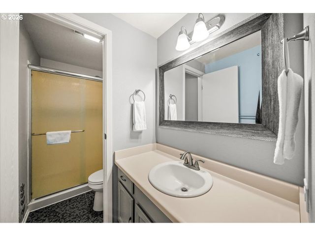 1658 S EDGEWOOD St, Seaside, OR 97138