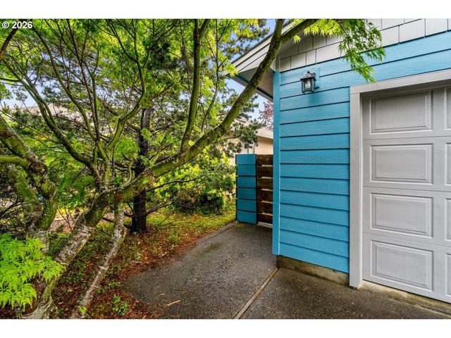 1658 S EDGEWOOD St, Seaside, OR 97138