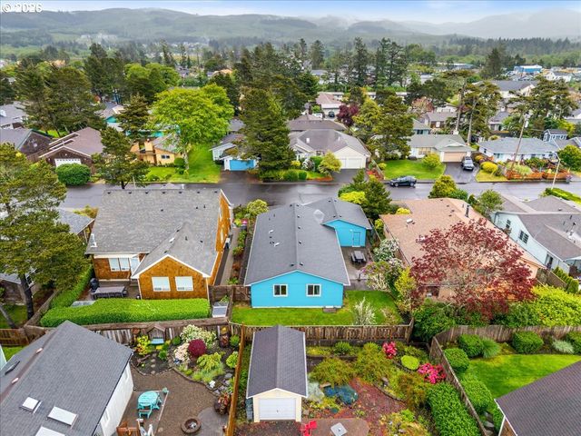 1658 S EDGEWOOD St, Seaside, OR 97138