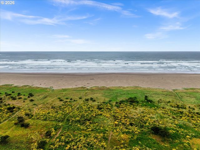 1658 S EDGEWOOD St, Seaside, OR 97138