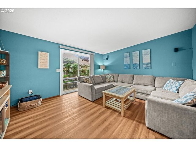 1658 S EDGEWOOD St, Seaside, OR 97138