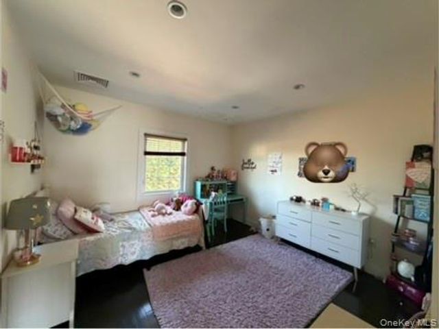 23 Arizona Avenue, Syosset, NY 11791