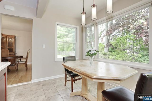 800 Glenside Court, Oradell, NJ 07649
