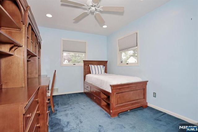 800 Glenside Court, Oradell, NJ 07649