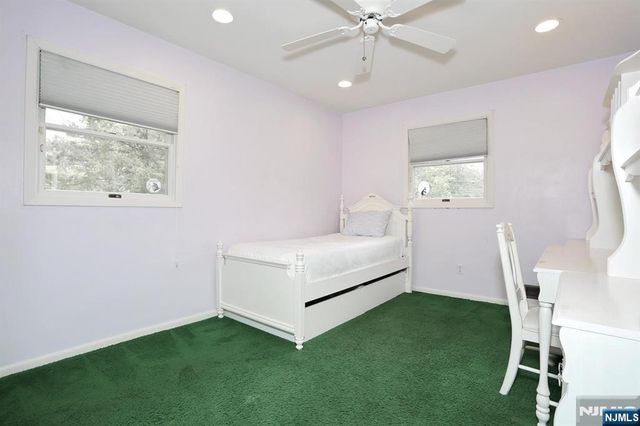 800 Glenside Court, Oradell, NJ 07649