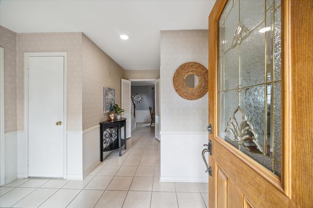 2011 Willow Point Drive, Kingwood, TX 77339