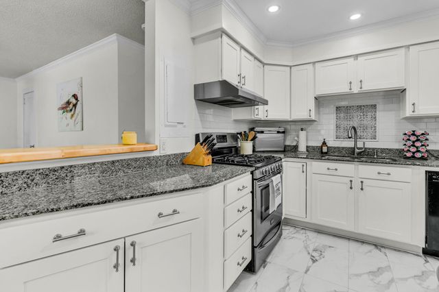 1178 Leesville Street, North Charleston, SC 29405
