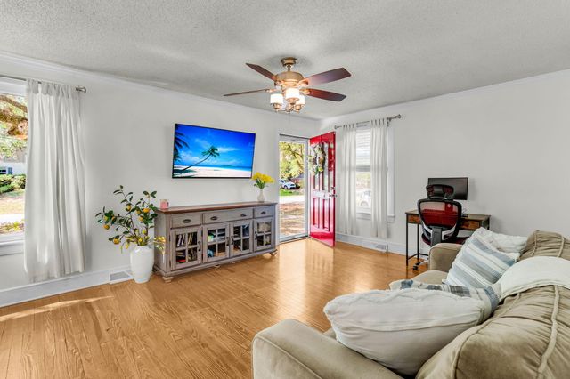 1178 Leesville Street, North Charleston, SC 29405