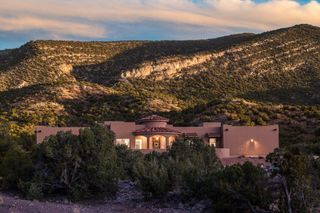 2 Valle Tranquillo, Placitas, NM 87043