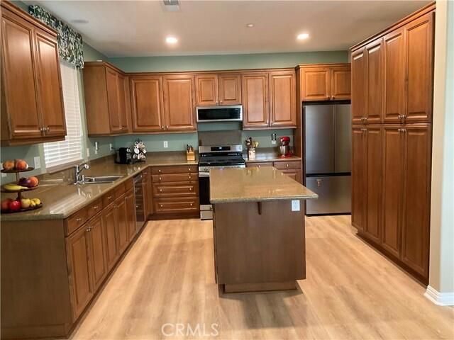 2298 Savanna Way, Palm Springs, CA 92262