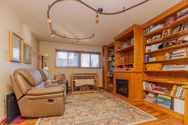 1625 35th Avenue S, Fargo, ND 58104