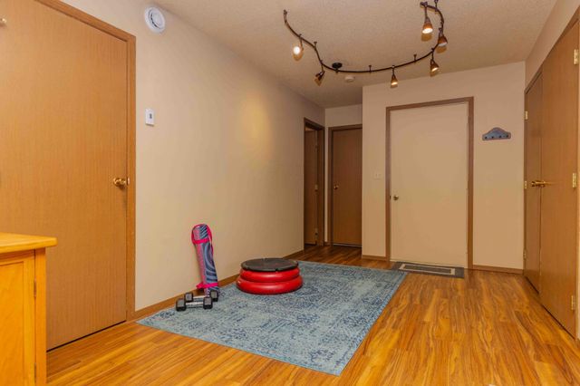 1625 35th Avenue S, Fargo, ND 58104