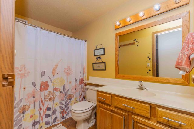 1625 35th Avenue S, Fargo, ND 58104