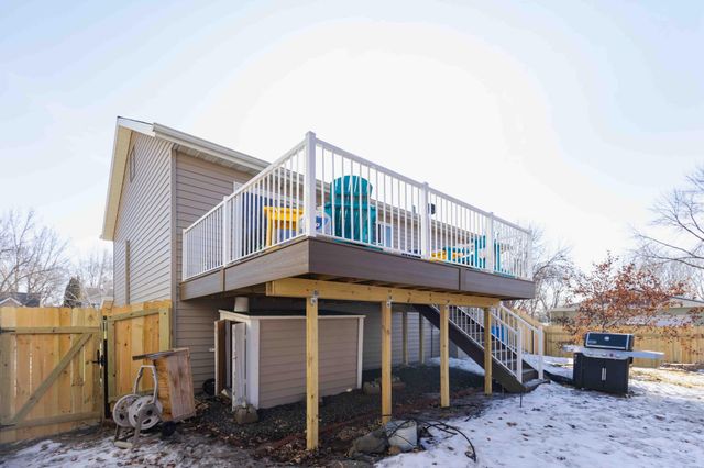 1625 35th Avenue S, Fargo, ND 58104