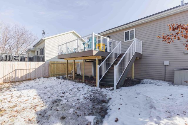 1625 35th Avenue S, Fargo, ND 58104