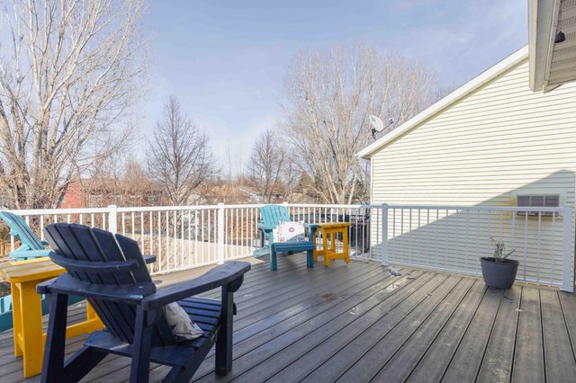 1625 35th Avenue S, Fargo, ND 58104