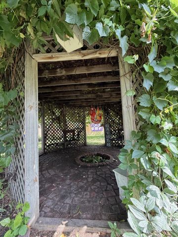 1625 35th Avenue S, Fargo, ND 58104