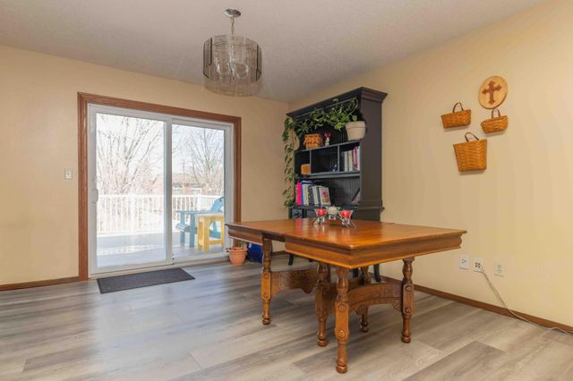 1625 35th Avenue S, Fargo, ND 58104