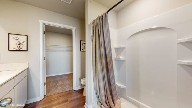 2787 Cecelia Drive, Hiawatha, IA 52233