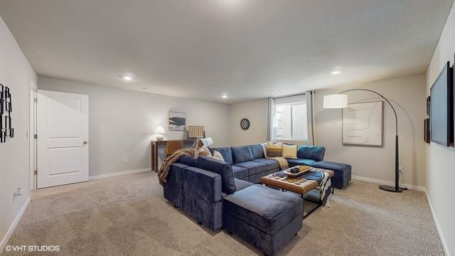 2787 Cecelia Drive, Hiawatha, IA 52233