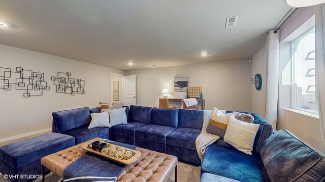 2787 Cecelia Drive, Hiawatha, IA 52233