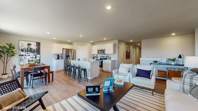 2787 Cecelia Drive, Hiawatha, IA 52233