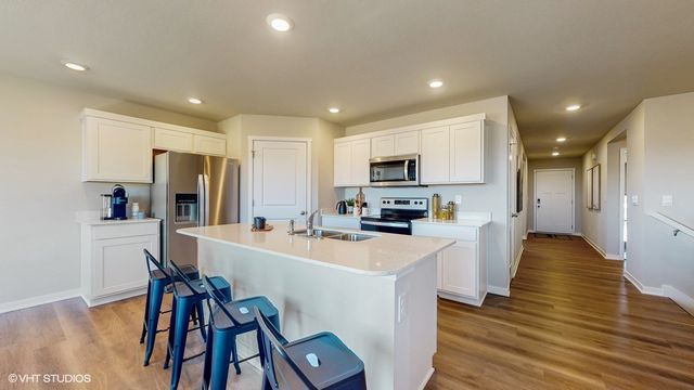 2787 Cecelia Drive, Hiawatha, IA 52233