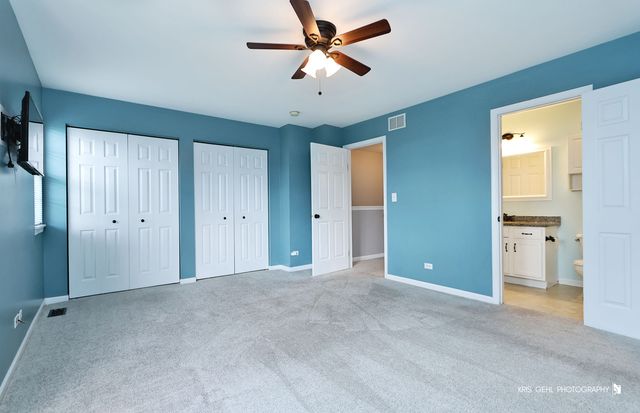 1225 Driftwood Lane, Pingree Grove, IL 60140