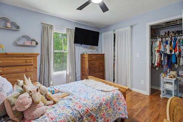 9917 Shore Drive, Soddy Daisy, TN 37379