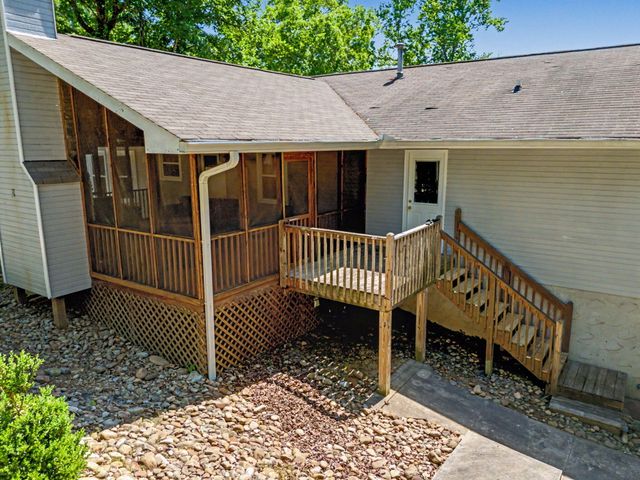 9917 Shore Drive, Soddy Daisy, TN 37379