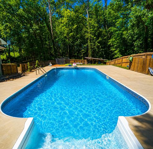 9917 Shore Drive, Soddy Daisy, TN 37379