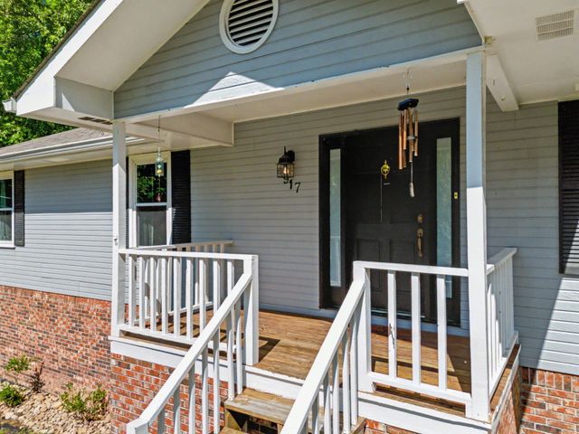 9917 Shore Drive, Soddy Daisy, TN 37379