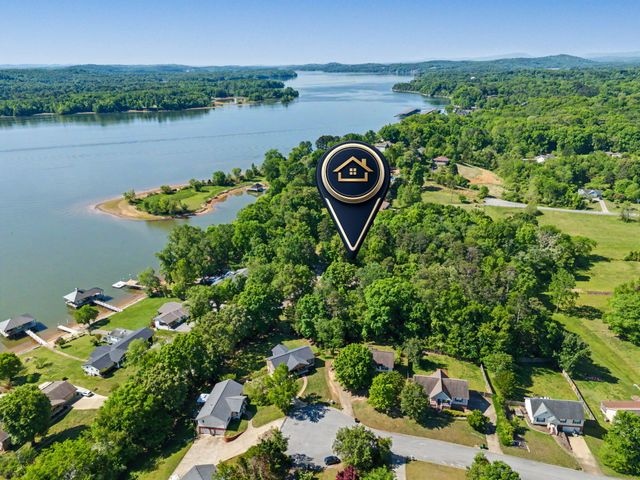 9917 Shore Drive, Soddy Daisy, TN 37379