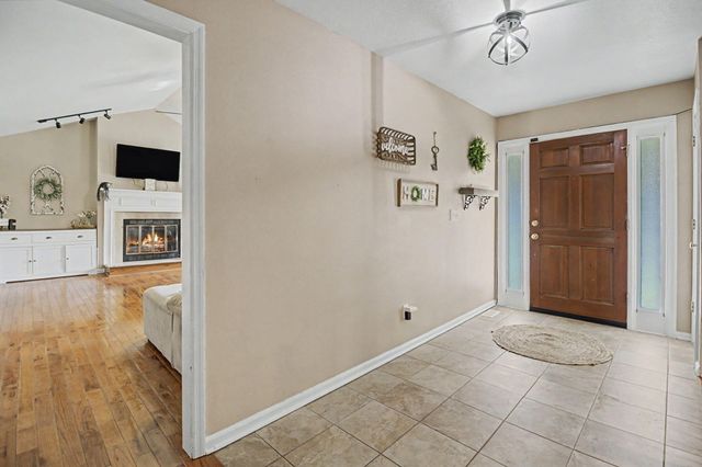 9917 Shore Drive, Soddy Daisy, TN 37379
