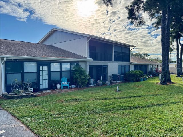 2131 RIDGE ROAD S 105, Largo, FL 33778