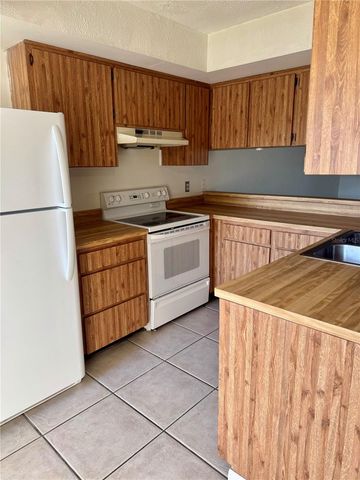 2131 RIDGE ROAD S 105, Largo, FL 33778