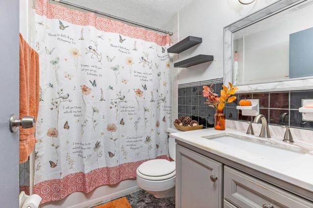 3365 Bruceton Avenue, Columbus, OH 43232