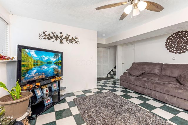 3365 Bruceton Avenue, Columbus, OH 43232