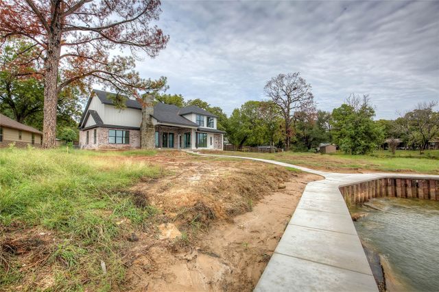 105 Donna Drive, Gun Barrel City, TX 75156