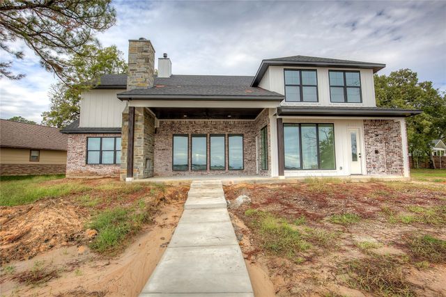 105 Donna Drive, Gun Barrel City, TX 75156