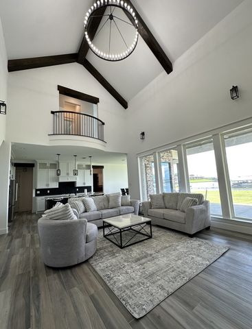 105 Donna Drive, Gun Barrel City, TX 75156