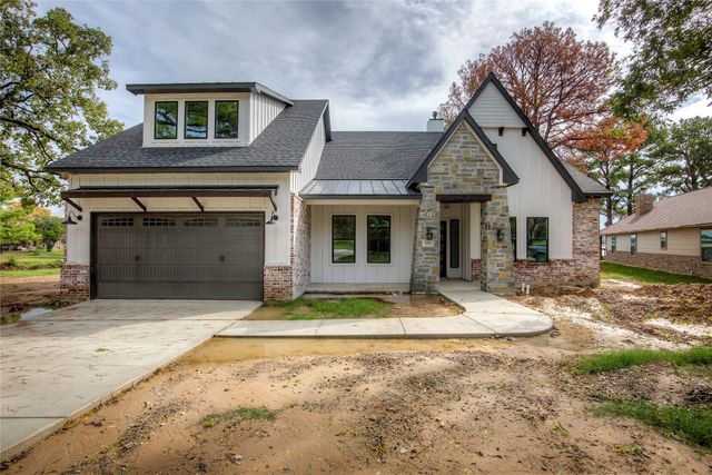 105 Donna Drive, Gun Barrel City, TX 75156