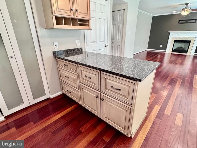 19 MONTGOMERY DR, Stafford, VA 22556