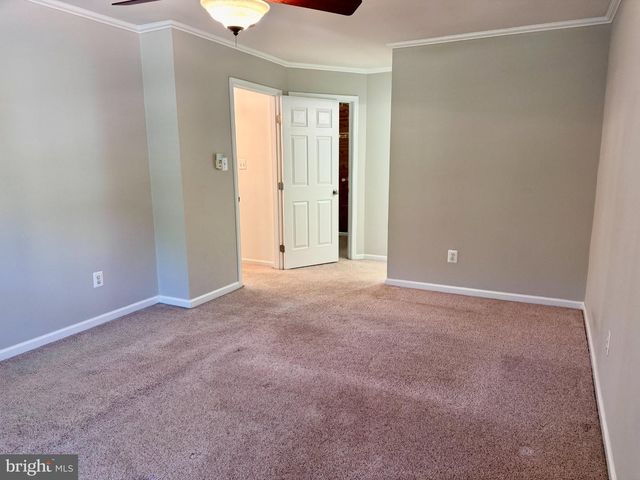 19 MONTGOMERY DR, Stafford, VA 22556