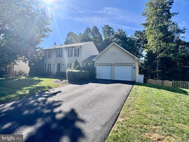 19 MONTGOMERY DR, Stafford, VA 22556