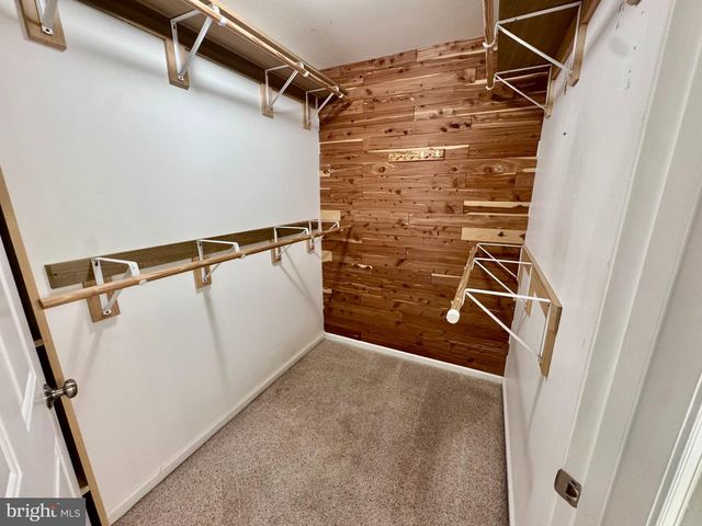 19 MONTGOMERY DR, Stafford, VA 22556