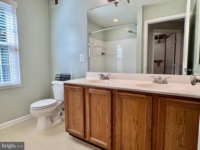 19 MONTGOMERY DR, Stafford, VA 22556