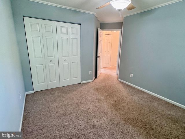 19 MONTGOMERY DR, Stafford, VA 22556