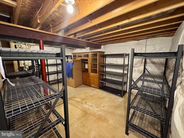 19 MONTGOMERY DR, Stafford, VA 22556