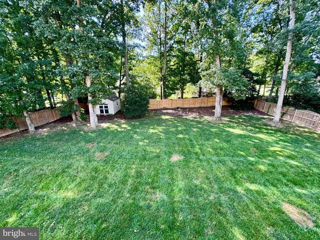 19 MONTGOMERY DR, Stafford, VA 22556